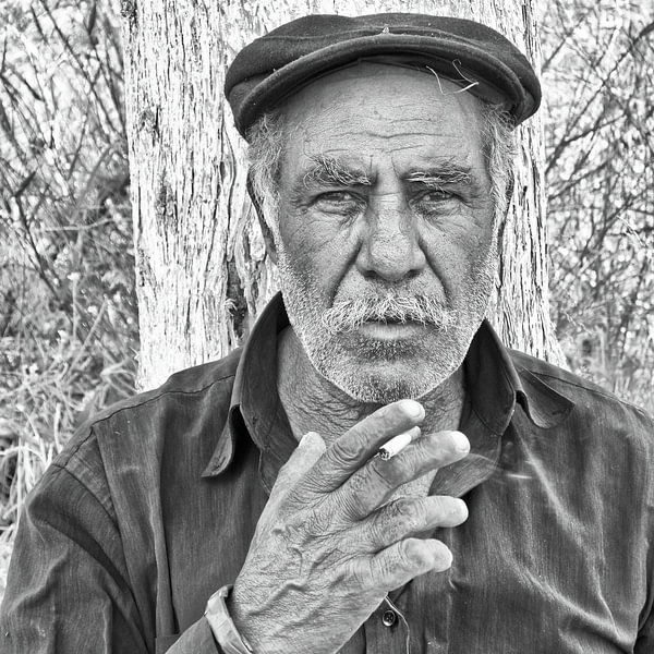 Portret van een griekse man van Hans Vos Fotografie