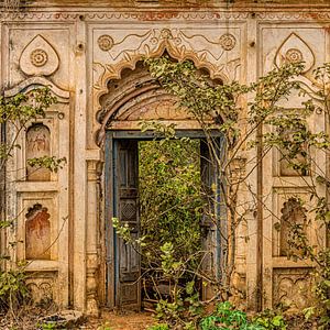 Façade à Orchha, en Inde sur Theo Molenaar