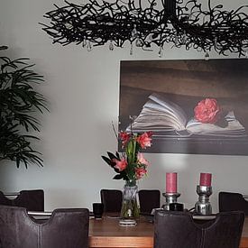 Klantfoto: Boek & Roos van Simone Karis, op aluminium