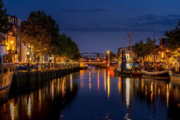 Port of Maassluis at night by Nathan Okkerse