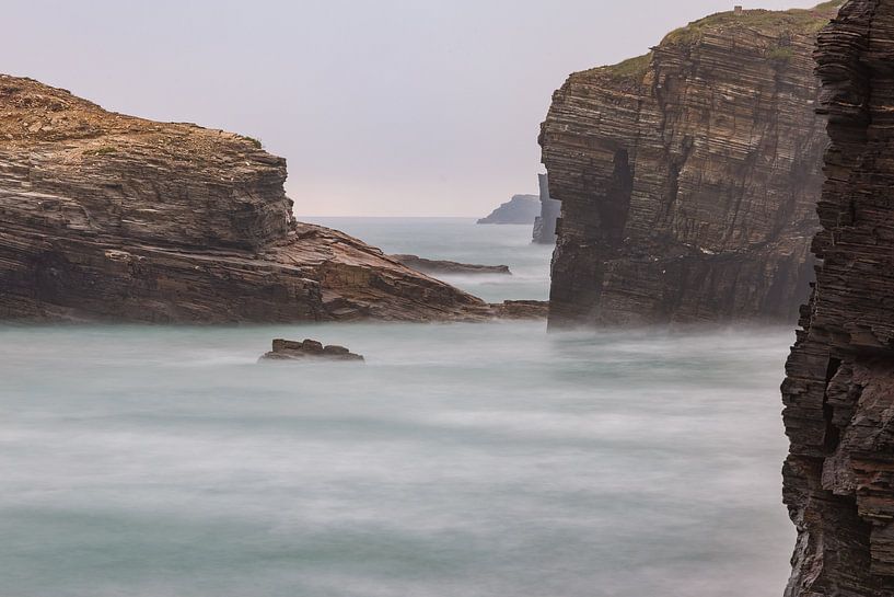 Playa de catedrales Galicien Spanien von Peter Haastrecht, van