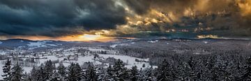 Coucher de soleil dans la forêt bavaroise sur Dirk Rüter