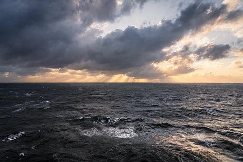 Champ de forces au-dessus du Kattegat | Contraste entre la lumière et l'obscurité