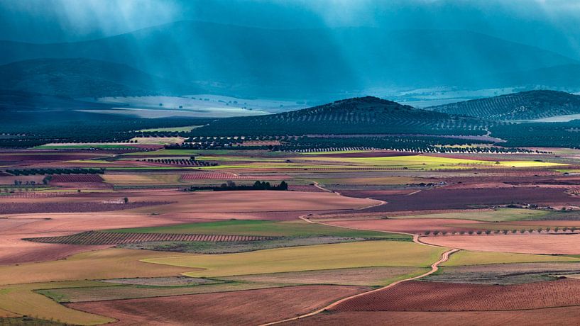 Landscape in twilight by VIDEOMUNDUM