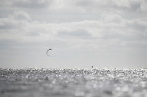 Kitesurfen in St. Peter-Ording; Duitsland van Karsten Rahn