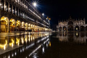 San Marco-plein bij nacht