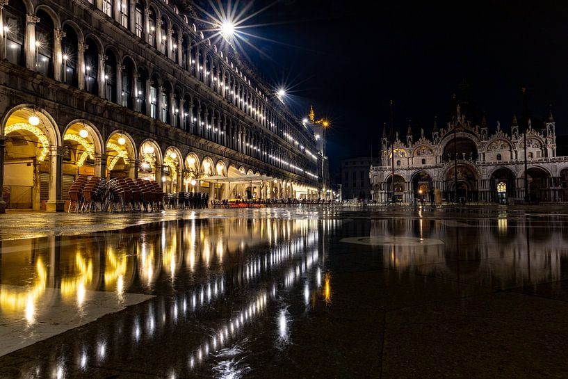 San Marco-plein bij nacht van Andreas Müller