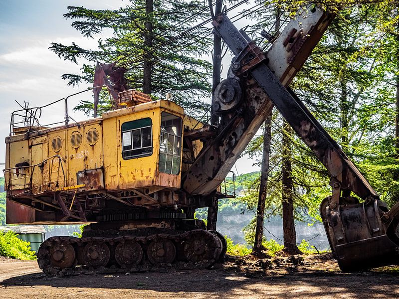 Old mining machine by Stijn Cleynhens
