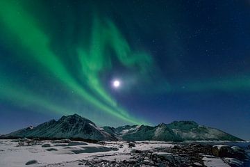 Aurore polaire dans le ciel nocturne du nord de la Norvège sur Sjoerd van der Wal Photographie