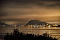 Blick auf Ålesund von Godøy, Norwegen