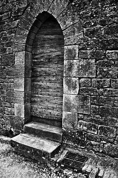Het duistere geheim achter de middeleeuwse deur