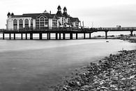 Pier in Selin ( Rügen ) van Daniel Osthues thumbnail