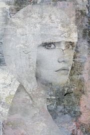 fissuré mais pas cassé sur Maaike Wycisk