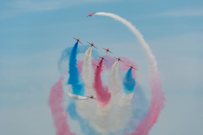 Red Arrows in Aktion! von Jaap van den Berg