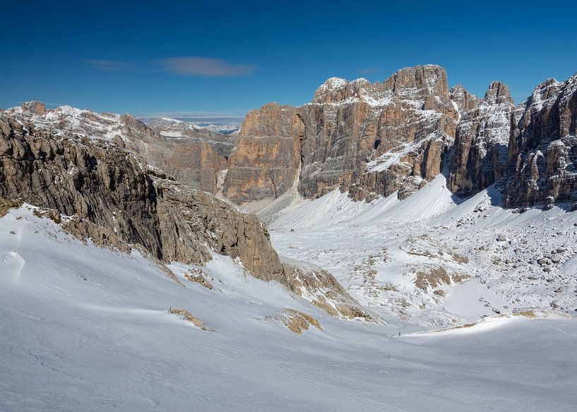above the mountain peaks by Alex Neumayer