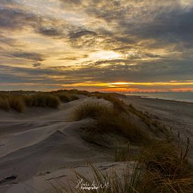 Sonnenuntergang am Strand von Henri De Wit