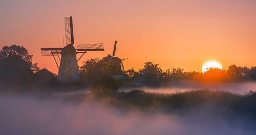 Lever du soleil, Ten Boer, Groningue, Pays-Bas