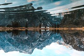 Spiegelung im Wasser von Saranda Hofstra