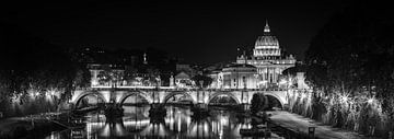 Rome - Ponte Sant'Angelo - Sint Pietersbasiliek bij nacht