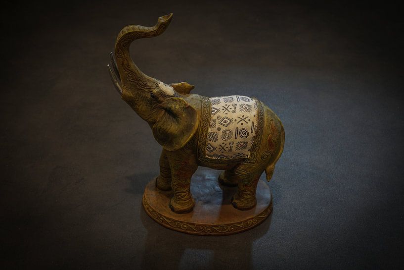 sculpture Elephant by Arash Mahdawi Nader