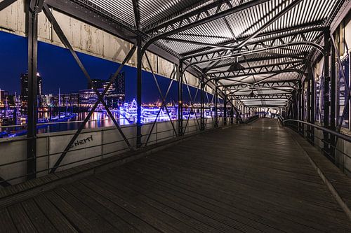 Hamburger Hafenpanorama by Matthias Nolde