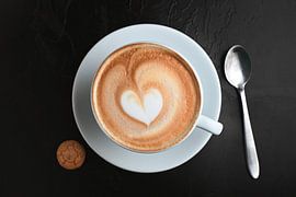 Eine duftende Tasse Kaffee, eine köstliche Tasse Kaffee