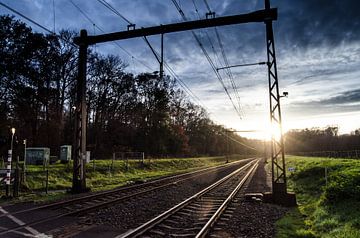 Coucher de soleil sur la voie ferrée