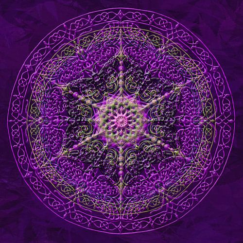 Mandala, purper met verdikte lijnen