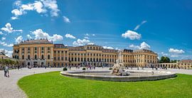 Château de Schönbrunn et Ehrenhofbrunnen, Vienne, Autriche, sur Rene van der Meer