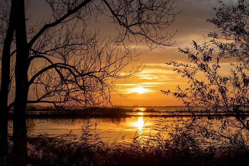 Sunset Sneekermeer by Haaije Bruinsma Fotografie
