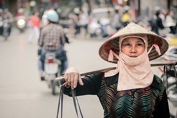 A Summary of Hanoi by Cho Tang