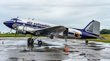 Air Colombia Douglas DC-3C. von Jaap van den Berg