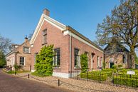 Pastorie en protestantse  kerk in Drimmelen van Ruud Morijn thumbnail