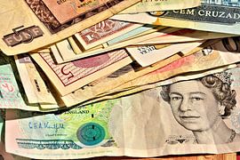 Billets de banque du monde entier sur Heiko Kueverling