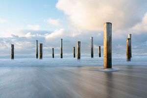 Het palendorp in de Noordzee van Simon Bregman