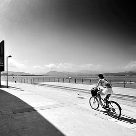 Cycliste (noir et blanc) sur Rob Blok