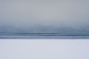 Les vagues au lever du soleil.
