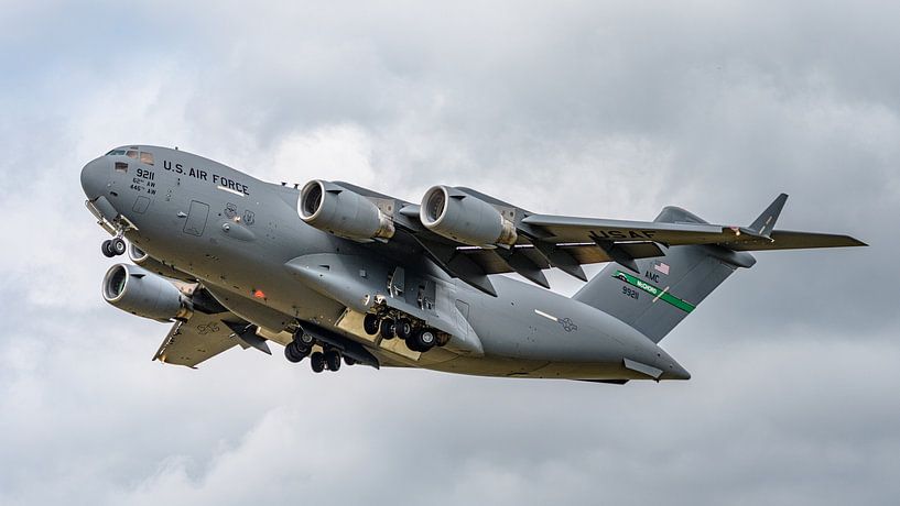U.S. Air Force Boeing C-17 Globemaster III. by Jaap van den Berg
