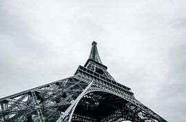 The Eiffel Tower: Between Light and Steel by Karsten Rahn