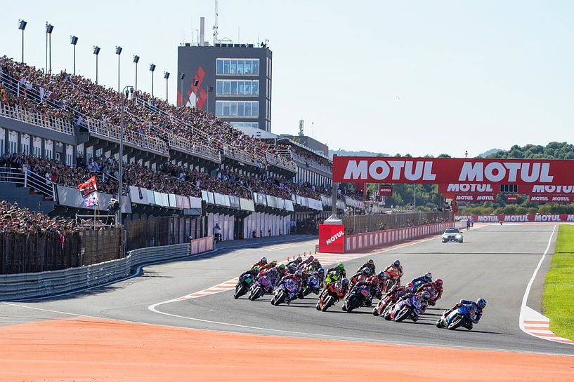 MotoGP start by Marco Dek