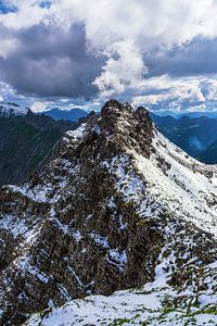 Blick vom Nebelhorn bei Obersdorf auf die Alpen