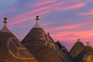 Lever de soleil à Alberobello, Pouilles, Italie