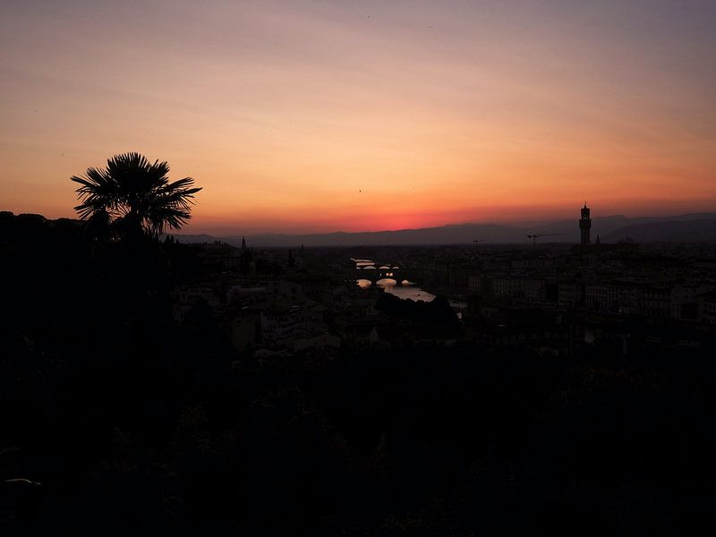 Florence by Hello Pompoyo