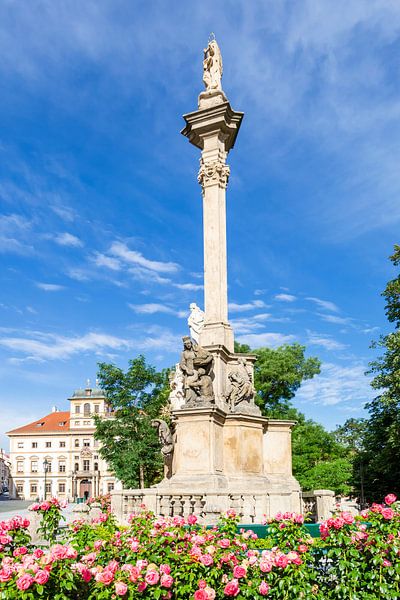 Hradschin-Platz mit Toskana Palais und Mariensäule von Melanie Viola