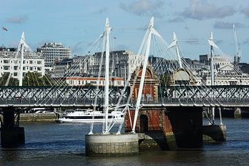 London ... Hungerford Bridge van Meleah Fotografie