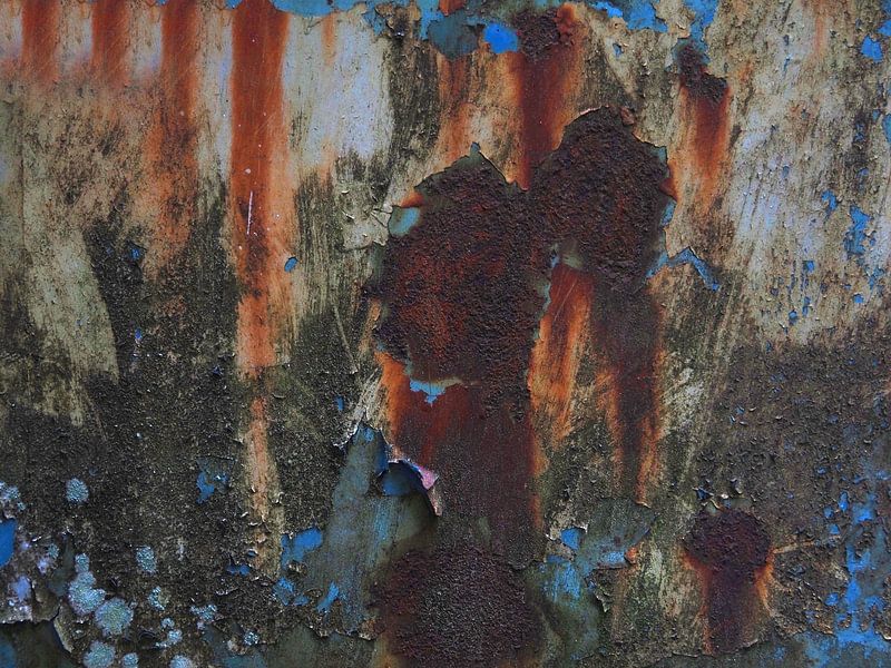 car wreck with rust 9 by Helene Ketzer
