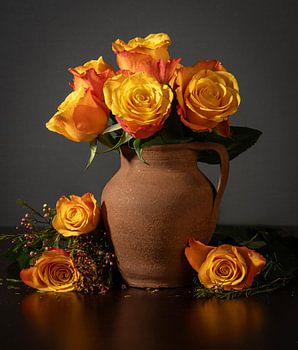 Stillleben Erdarbeiten Vase mit Rosen