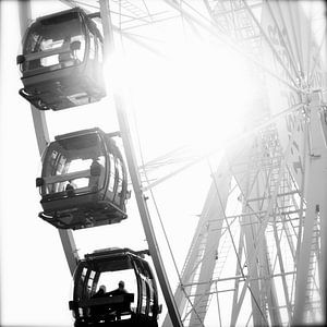 Ferris wheel Black and White sur Mirakels Kiekje