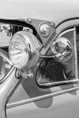 Oldtimer in Schwarz-Weiß. von Alie Ekkelenkamp