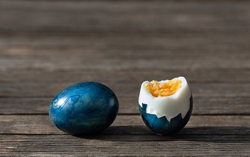 Colored eggs to eat